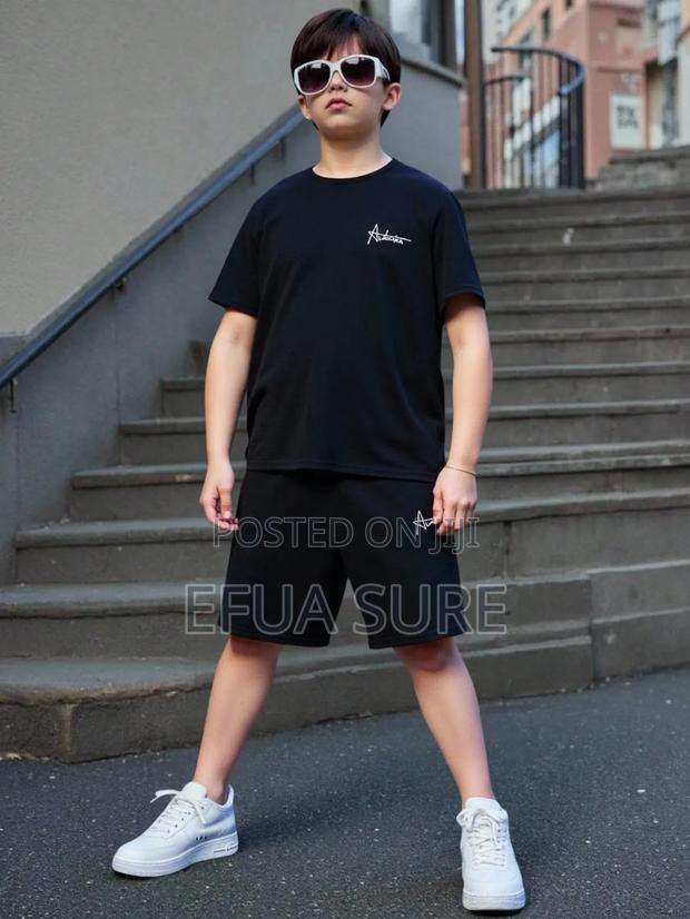 2pcs Tween Boy Sport Set photo 2
