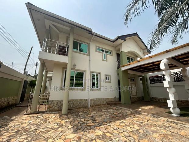 2bdrm Apartment in American Embassy, Cantonments for rent