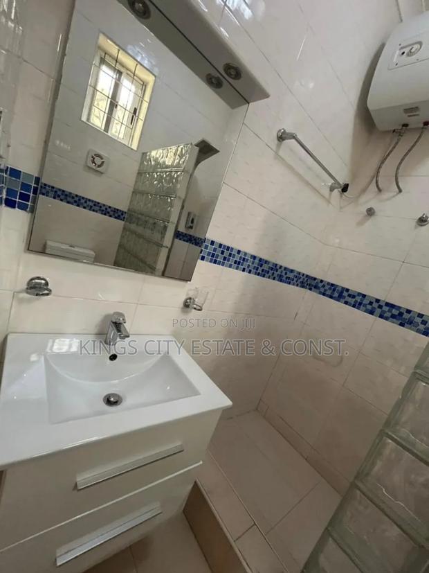 2bdrm Apartment in American Embassy, Cantonments for rent photo 5