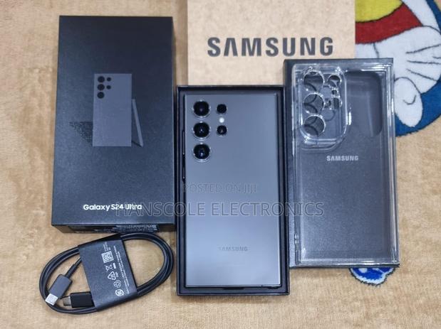 New Samsung Galaxy S24 Ultra 512 GB Gray photo 2