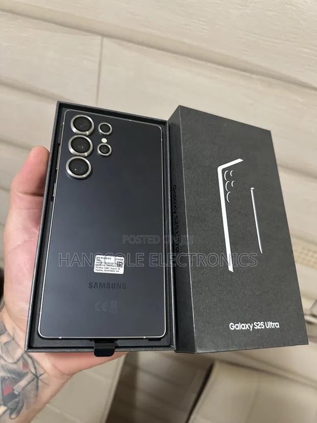 New Samsung Galaxy S25 Ultra 1 TB Black photo 2