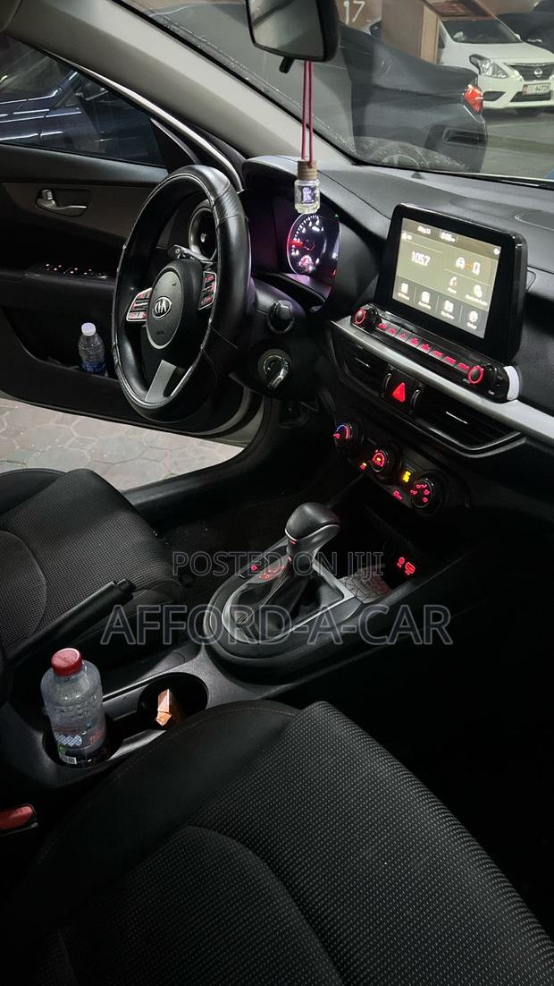 Kia Forte LXS 2020 Silver photo 4
