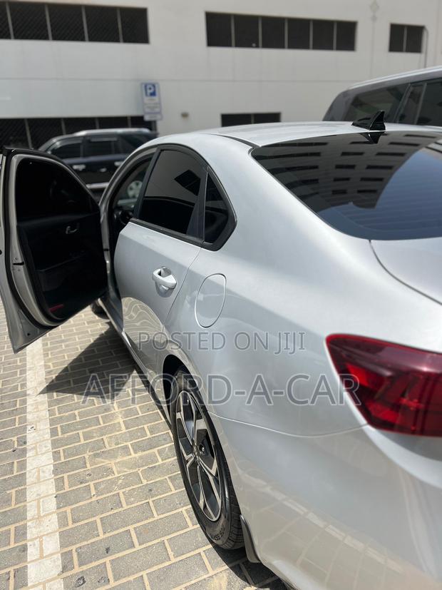 Kia Forte LXS 2020 Silver photo 5