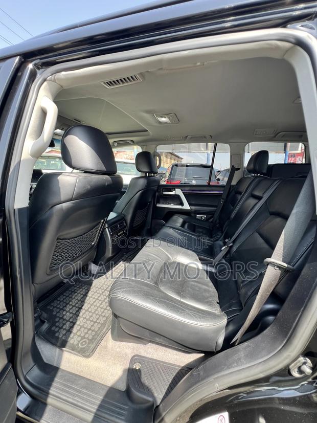 Toyota Land Cruiser 4.5 V8 VXR 2012 Black photo 8