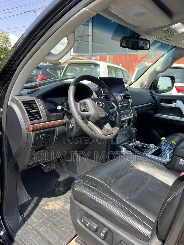 Toyota Land Cruiser 4.5 V8 VXR 2012 Black photo 12