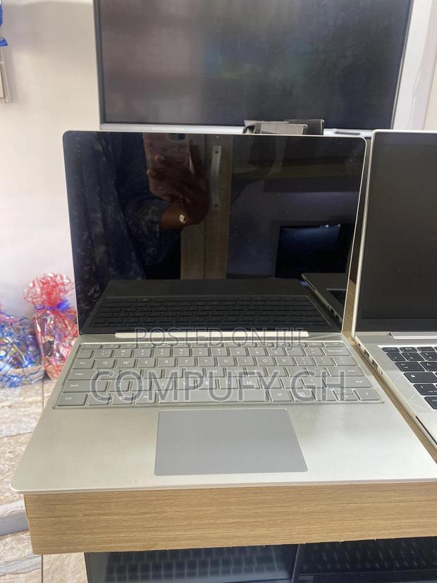 Laptop Microsoft Surface Go 8GB Intel Core I5 SSD 256GB