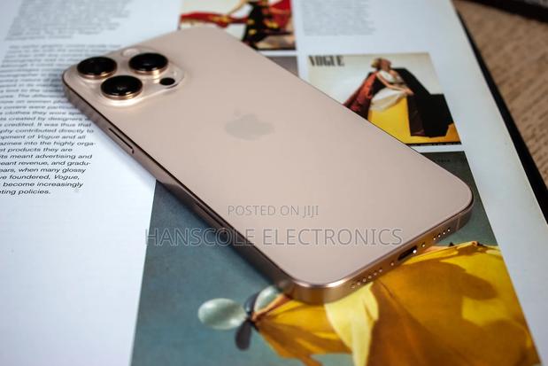 New Apple iPhone 16 Pro Max 512 GB Gold photo 2