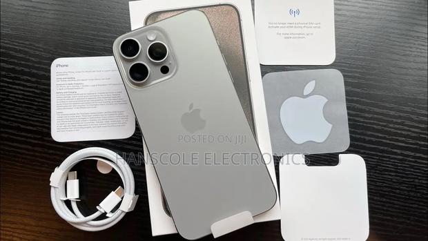 New Apple iPhone 15 Pro Max 512 GB Silver photo 2
