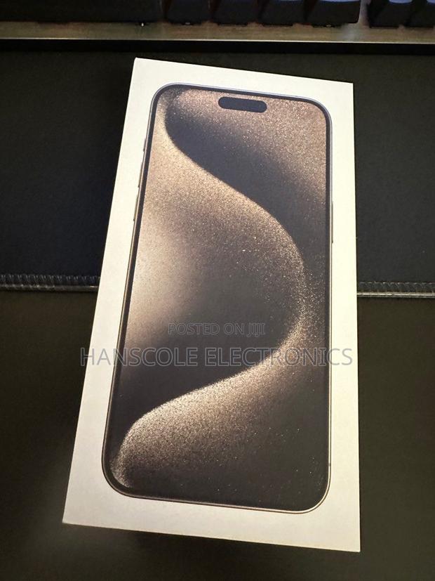 New Apple iPhone 15 Pro Max 512 GB Silver