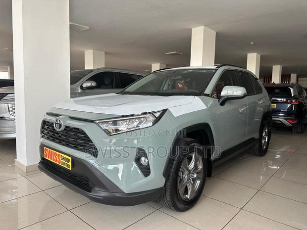 New Toyota RAV4 2025 Green
