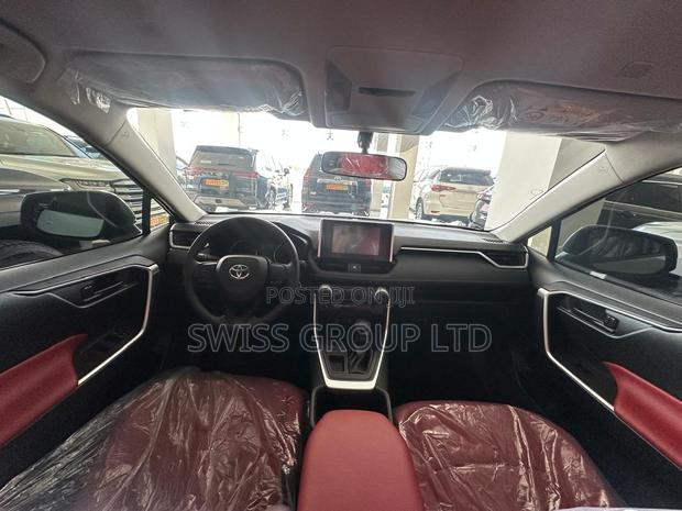 New Toyota RAV4 2025 Green