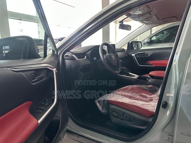 New Toyota RAV4 2025 Green