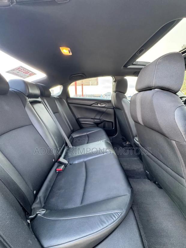 Honda Civic 2020 Black photo 3