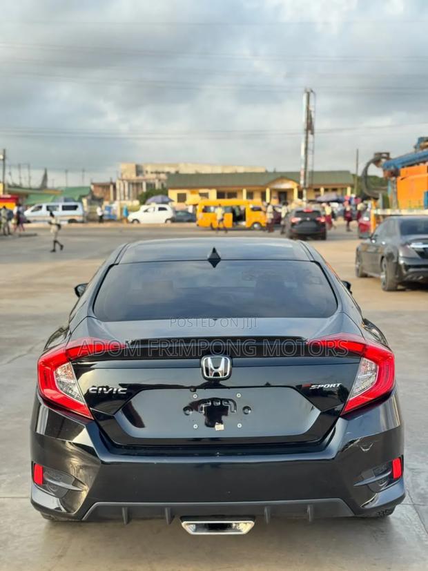 Honda Civic 2020 Black photo 5