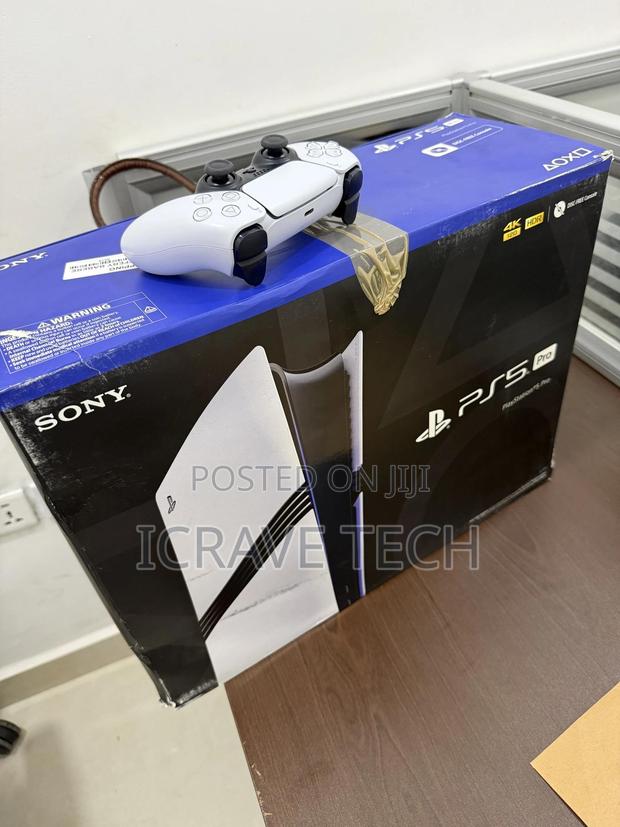 Ps 5 Pro Console 2 Terabyte With Extra Controller photo 2