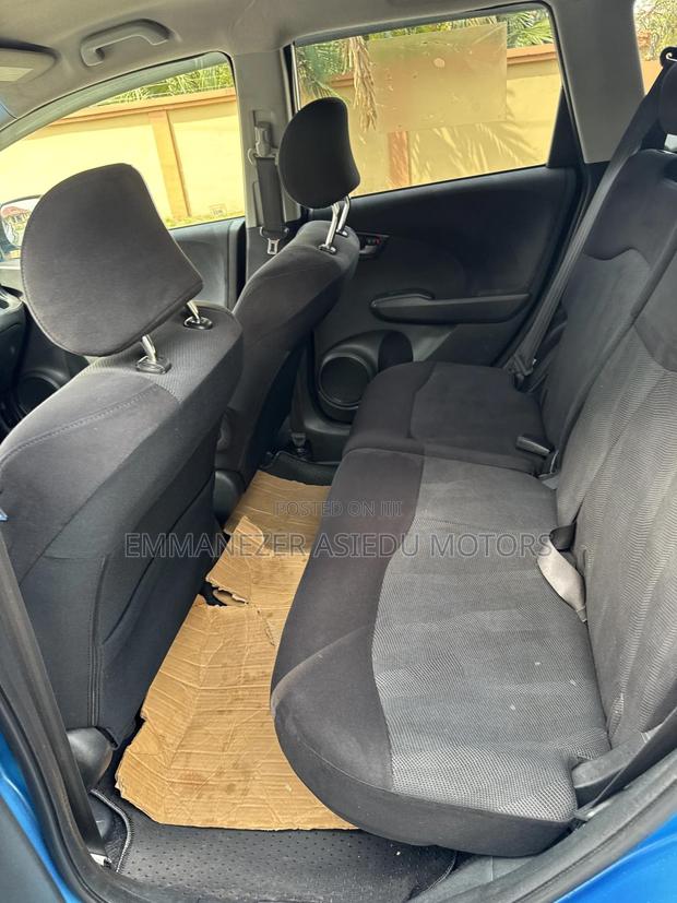 Honda Fit Automatic 2010 Blue photo 11
