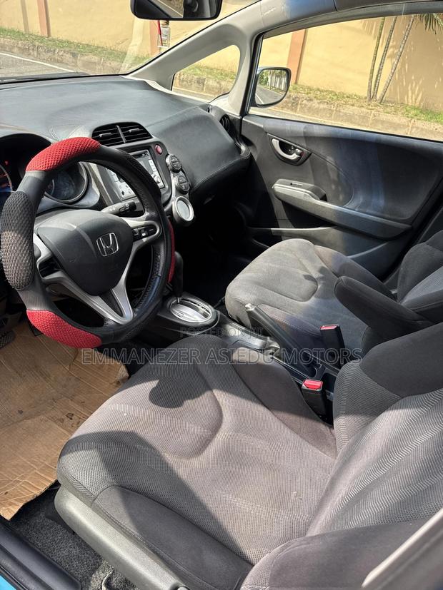 Honda Fit Automatic 2010 Blue photo 13