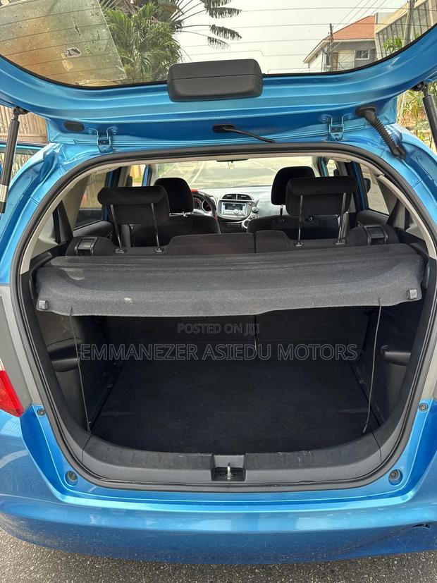 Honda Fit Automatic 2010 Blue photo 10