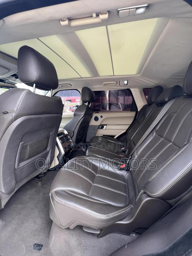 Land Rover Range Rover Sport HSE 4x4 (3.0L 6cyl 8A) 2016 White photo 9