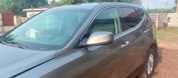 Hyundai Santa Fe Limited FWD 2017 Gray photo 3