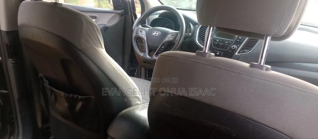 Hyundai Santa Fe Limited FWD 2017 Gray photo 4