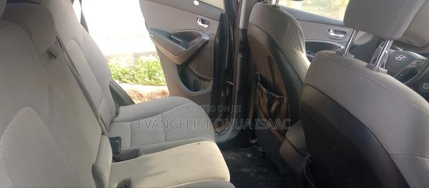 Hyundai Santa Fe Limited FWD 2017 Gray photo 6