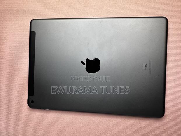 Apple iPad 10.2 (2020) 32 GB Silver
