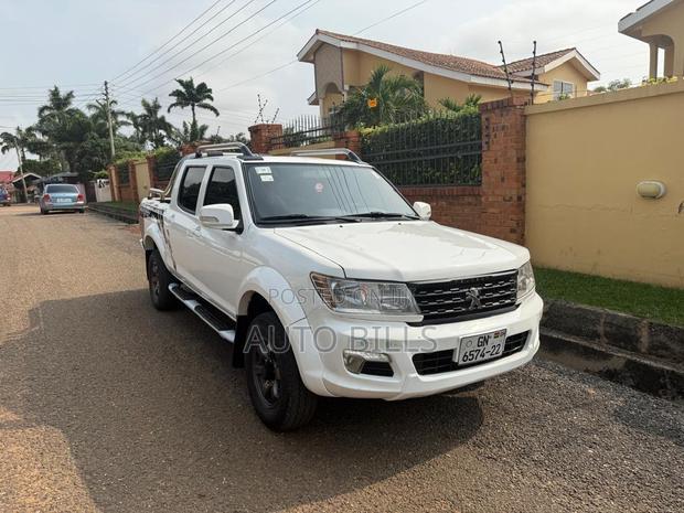 Peugeot Landtrek 2.2 Diesel Double Cab AWD 2021 White