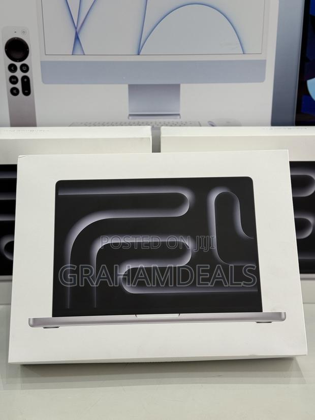 New Laptop Apple Macbook Pro 2025 M5 14-Inch 16GB Apple M5 SSD 512GB
