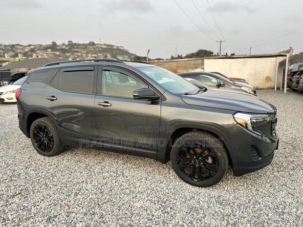 GMC Terrain SLE AWD 2020 Gray photo 2