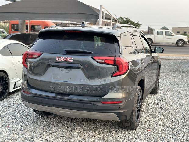 GMC Terrain SLE AWD 2020 Gray photo 5