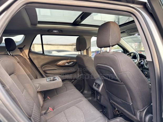 GMC Terrain SLE AWD 2020 Gray photo 8