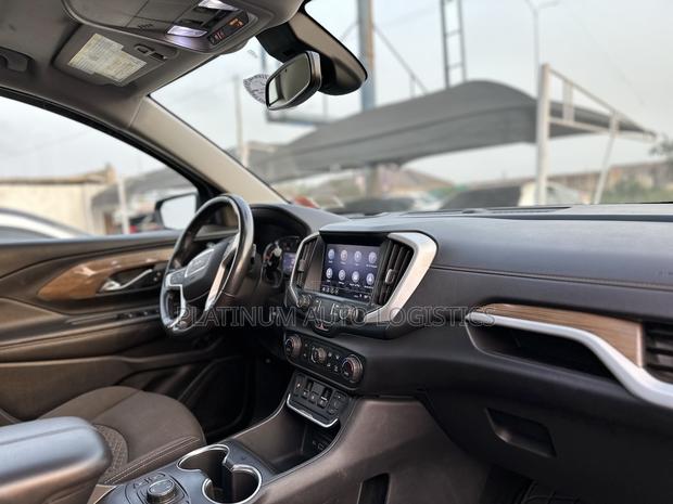 GMC Terrain SLE AWD 2020 Gray photo 11