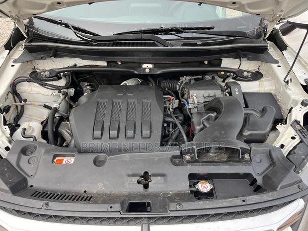 Mitsubishi Eclipse 2020 White