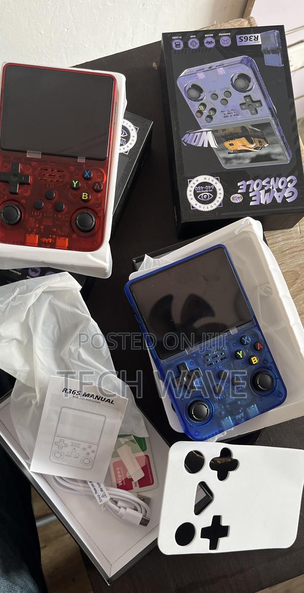 R36s Game Console photo 4