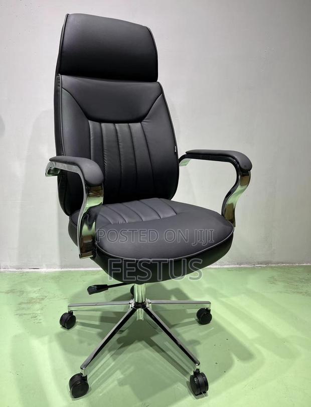 Executive Swivel Chair
