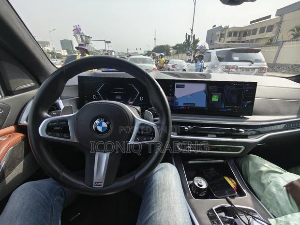 BMW X7 xDrive40i 2023 White photo 5
