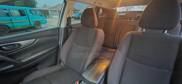 Nissan Rogue S FWD 2018 Silver