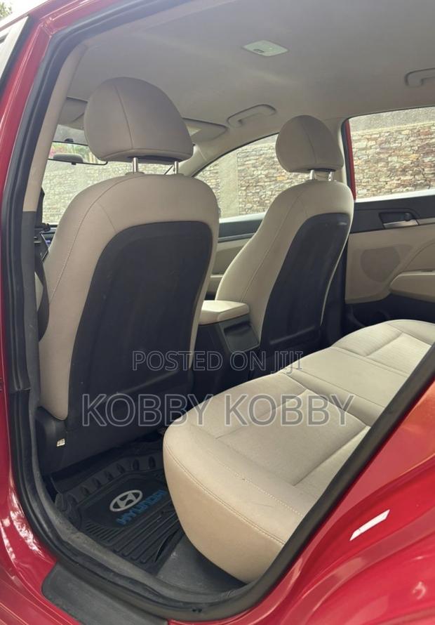 Hyundai Elantra 2016 Red photo 8