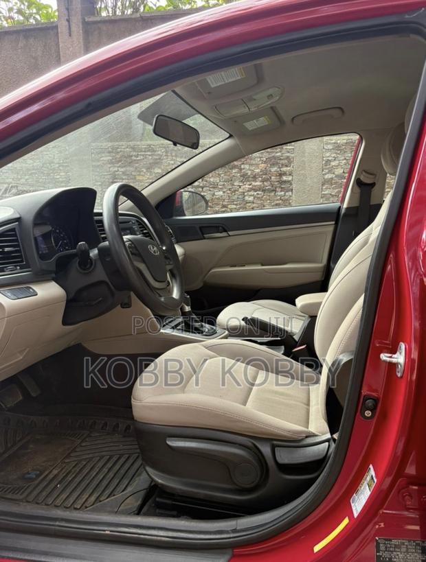Hyundai Elantra 2016 Red photo 11