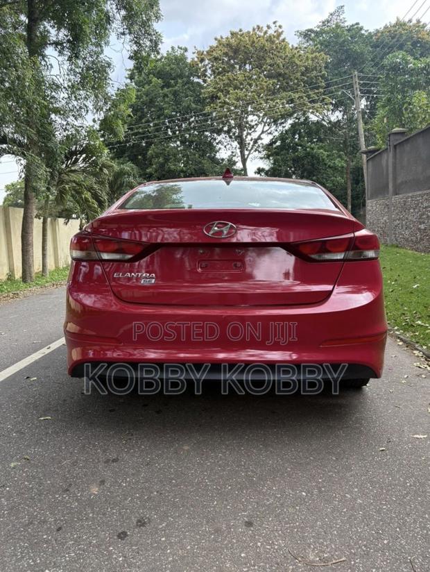 Hyundai Elantra 2016 Red photo 5