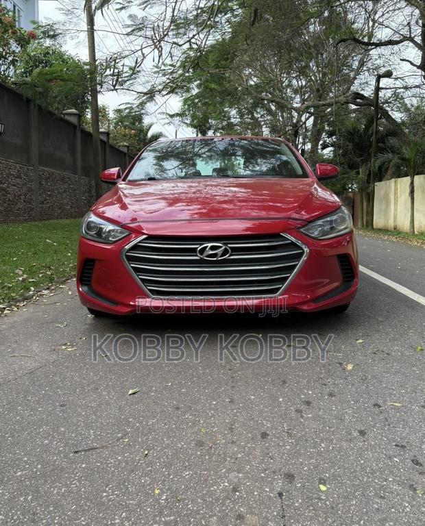 Hyundai Elantra 2016 Red