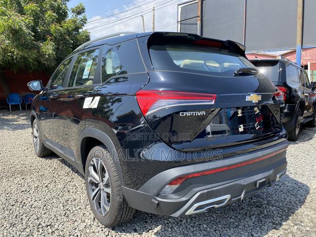New Chevrolet Captiva 2025 Black photo 3