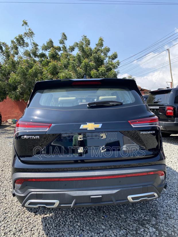 New Chevrolet Captiva 2025 Black photo 4