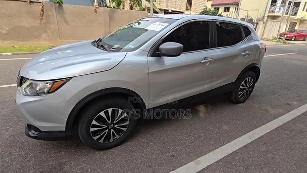 Nissan Rogue S FWD 2018 Silver
