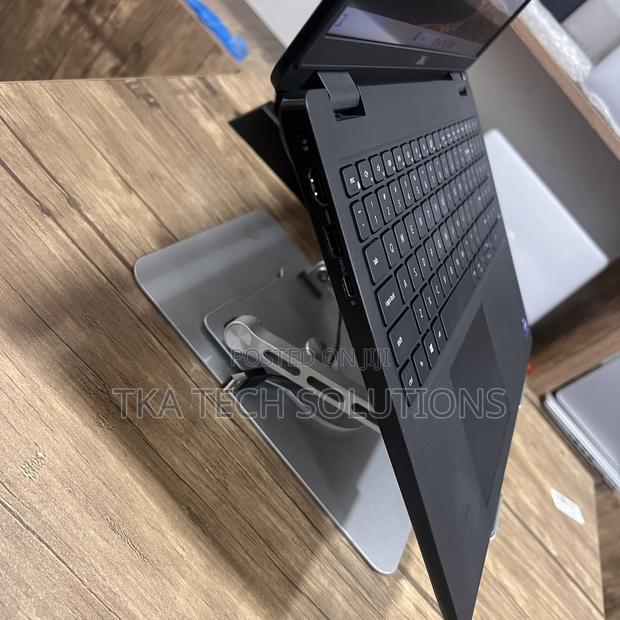 Laptop Dell Latitude 3520 32GB Intel Core i7 SSD 1T photo 2