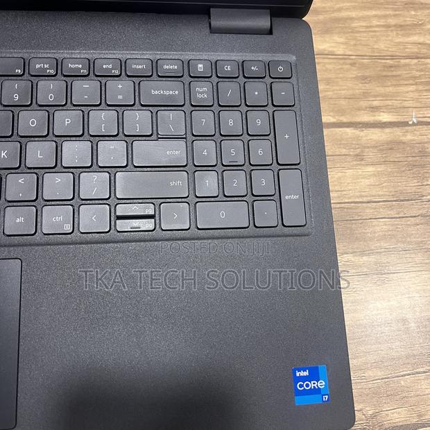 Laptop Dell Latitude 3520 32GB Intel Core i7 SSD 1T photo 4