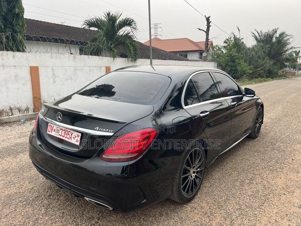 Mercedes-Benz C300 2015 Black