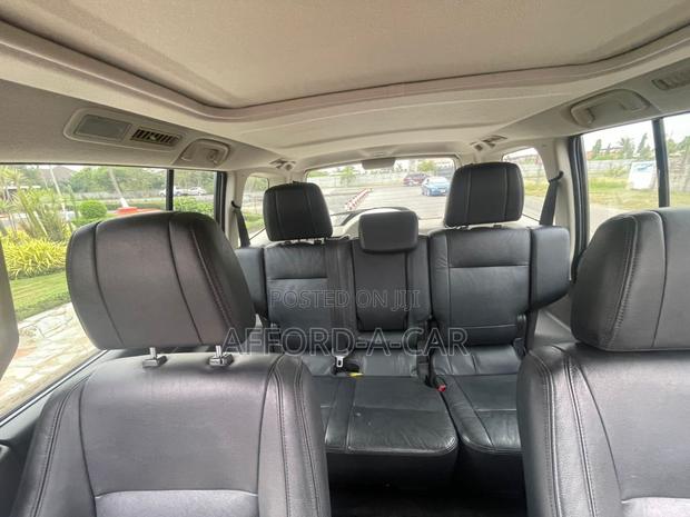 Mitsubishi Pajero V80 3.5 V6 GL/GLS 2017 Silver photo 6