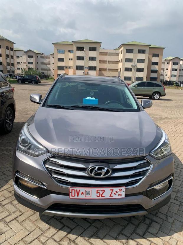 Hyundai Santa Fe 2018 Gray